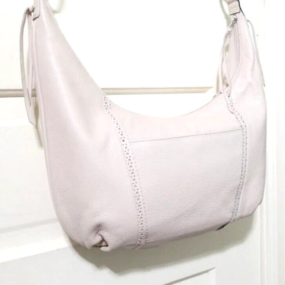 NEW Stone Mountain Cream 100% Leather Small Crescent Shoulder Bag Purse Top Zip - Picture 4 of 14